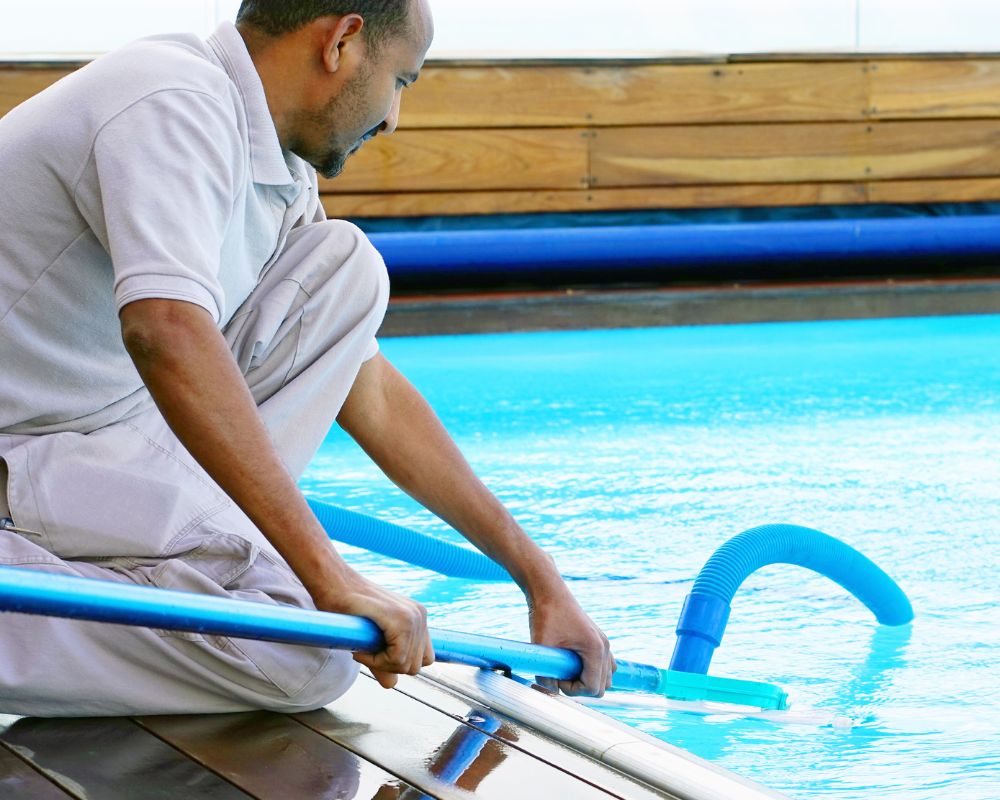 Swimming pool cleaning